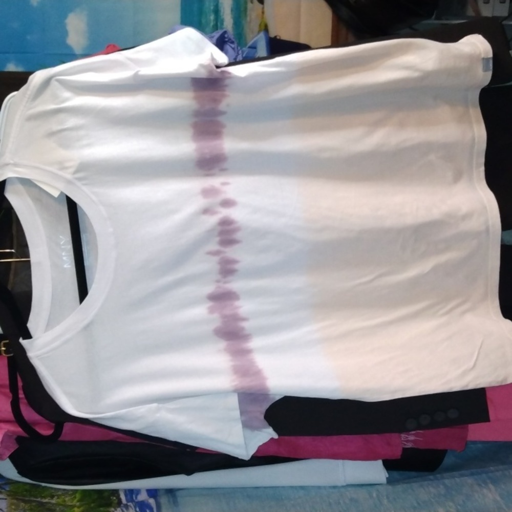 MNY women's tie dye white peach performance Tshirt Sz Large New